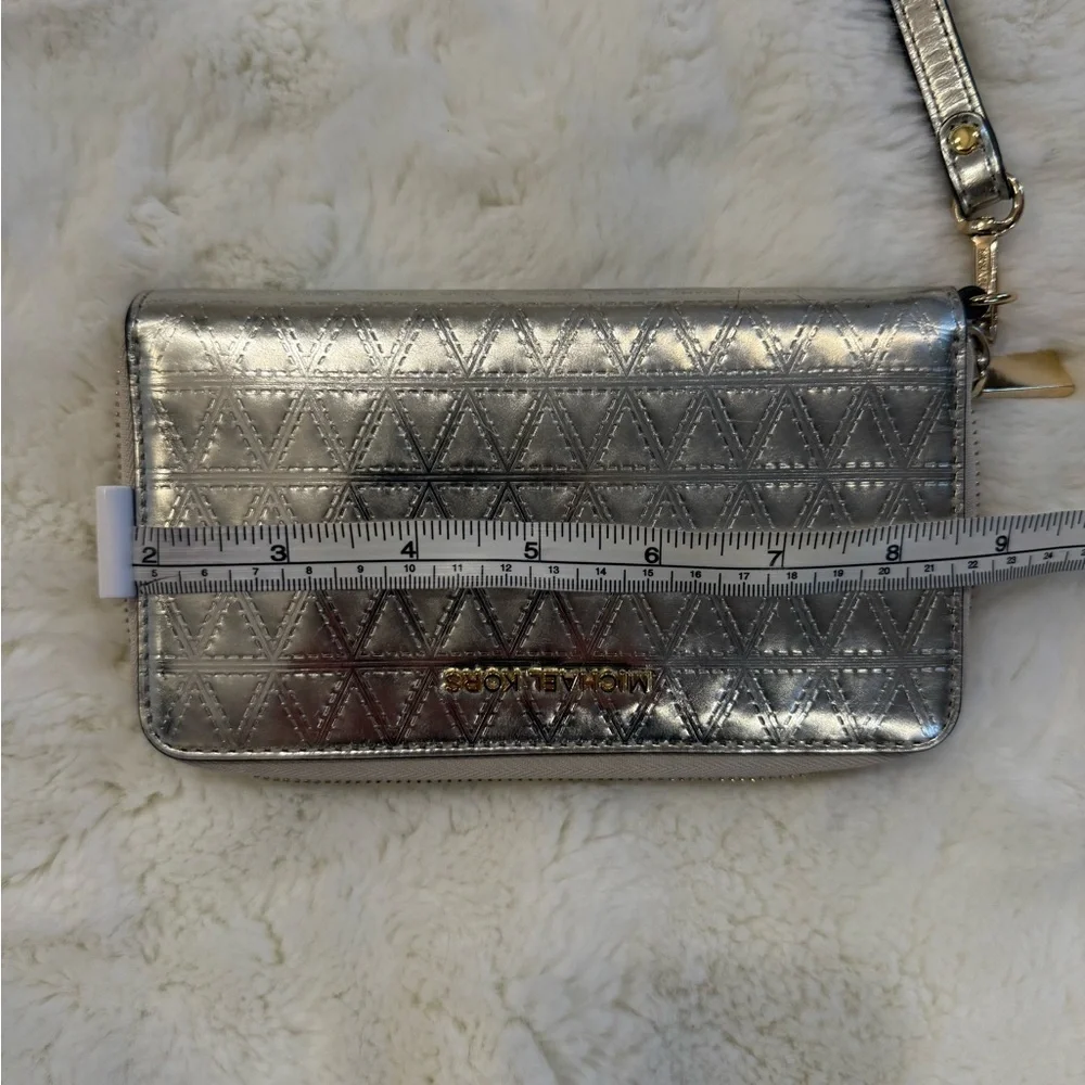 Michael Kors Gold Quilted Continental Wristlet Wallet Jet Set 🎄